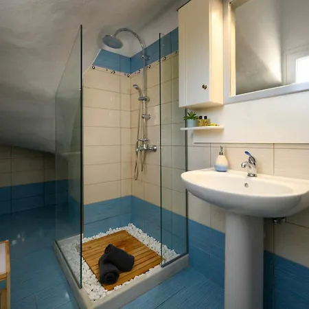 Appartement Alina Lefkimi